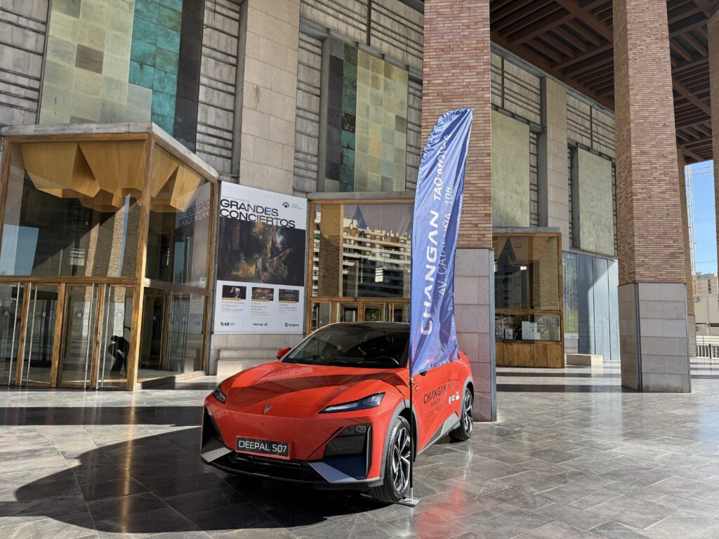 Grupo Carza Automoción, junto a Changan, en Mentes Expertas con Emilio Duró