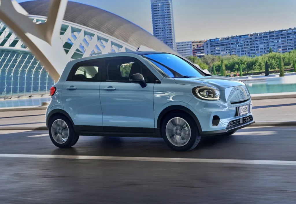 ¿Cuál es el coche eléctrico más barato de Grupo Carza? Leapmotor T03 desde 12.950 €